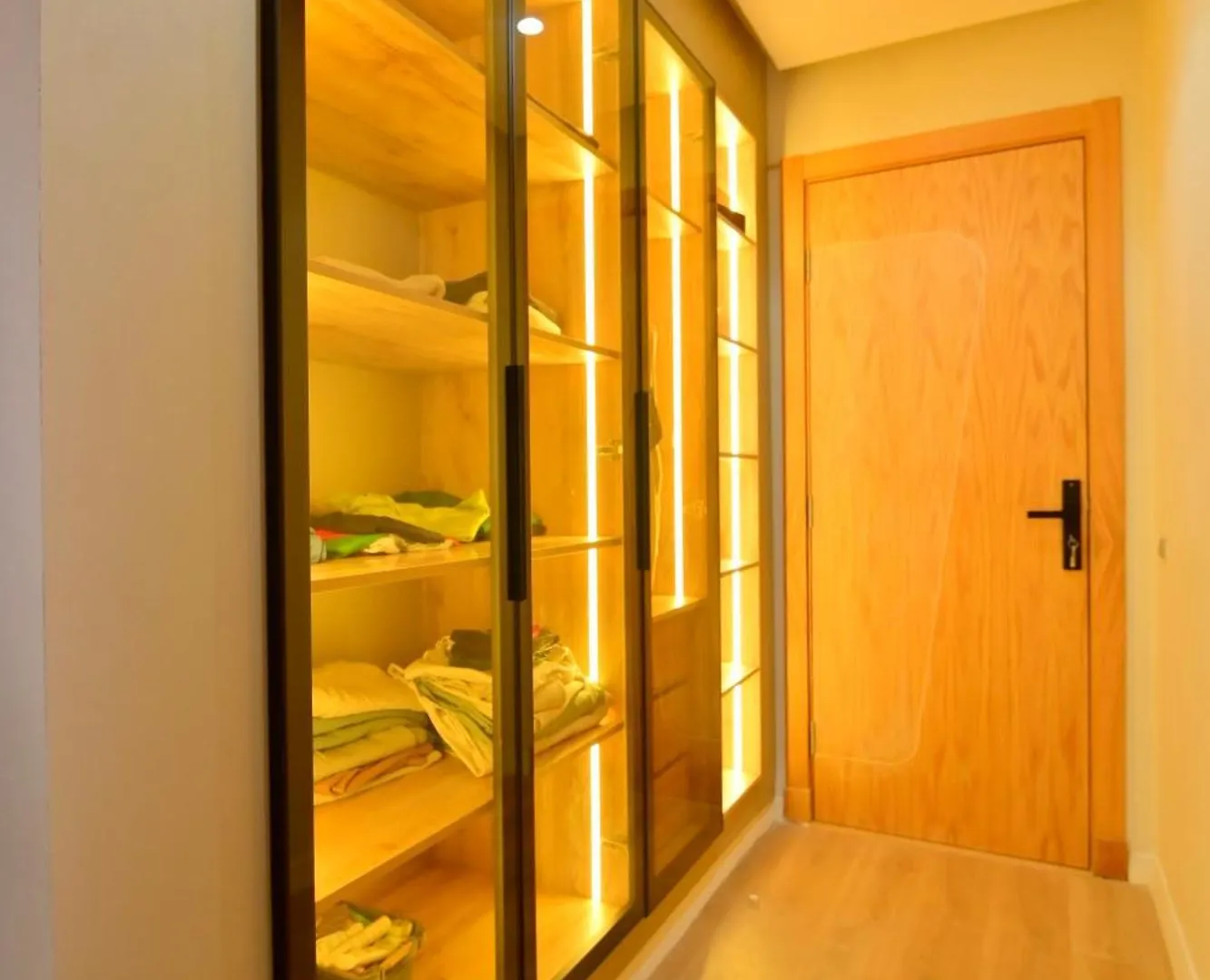Luxury Apartment With Jaccuzi 마라케시