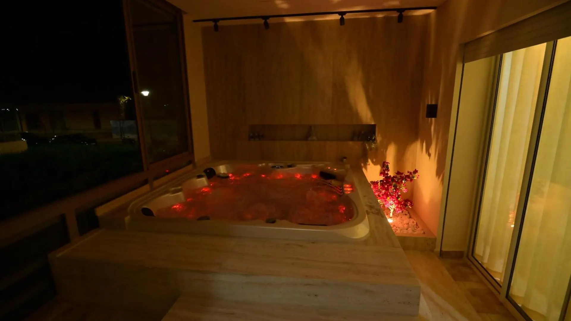 Luxury Apartment With Jaccuzi Marrakesh 0*,